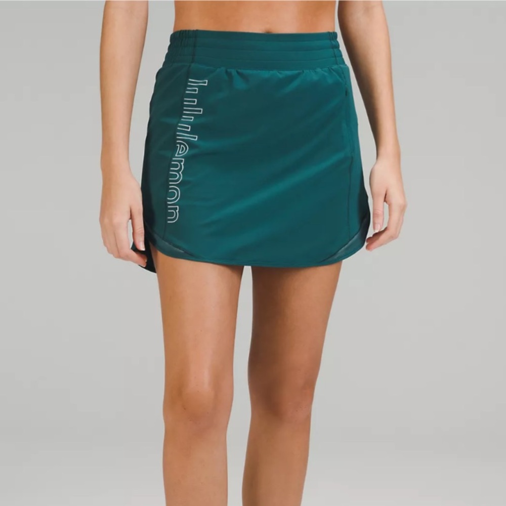 Lululemon Hotty hot High rise skirt size 8 long